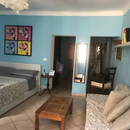 Casa Azzurra, Nel Cuore Di *