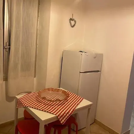 Casa Azzurra, Nel Cuore Di Genua